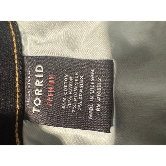 Torrid Sky High Skinny Jeans Distressed Denim Plus Size 12R - Picture 14 of 14